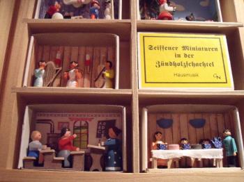 Seiffen Matchbox Miniatures. Seiffen Matchbox Miniatures.